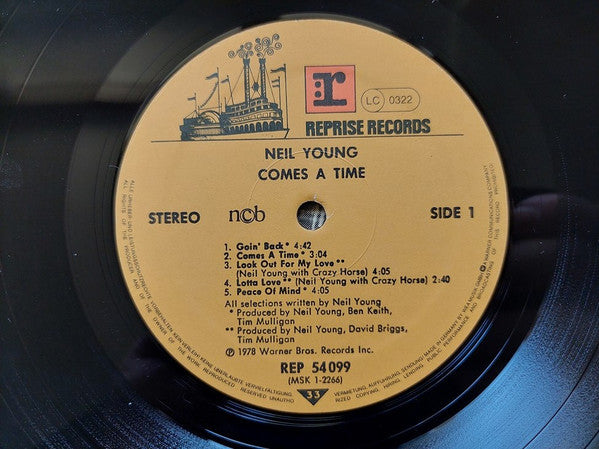 Neil Young : Comes A Time (LP, Album, RE)