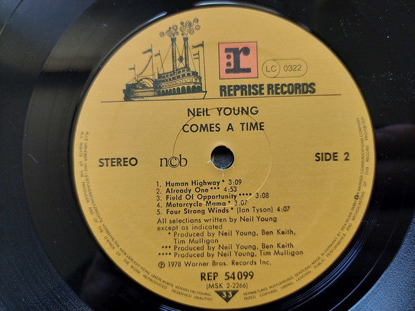 Neil Young : Comes A Time (LP, Album, RE)
