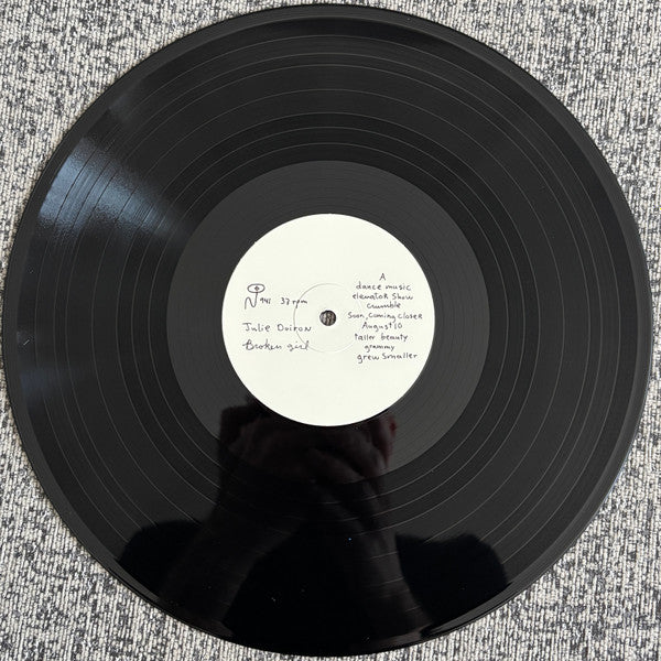 Julie Doiron ~ Broken Girl (Vinyl) - Djungel & Jazz