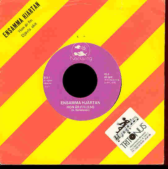 Ensamma Hjärtan : Hon Är Fin (7", Single)