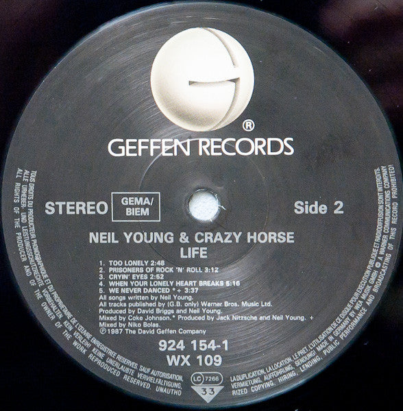 Neil Young & Crazy Horse ~ Life (Vinyl) - Djungel & Jazz