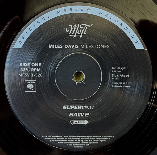 Miles Davis ~ Milestones (Vinyl) - Djungel & Jazz