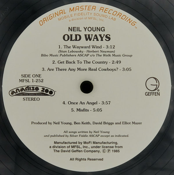 Neil Young ~ Old Ways (Vinyl) - Djungel & Jazz
