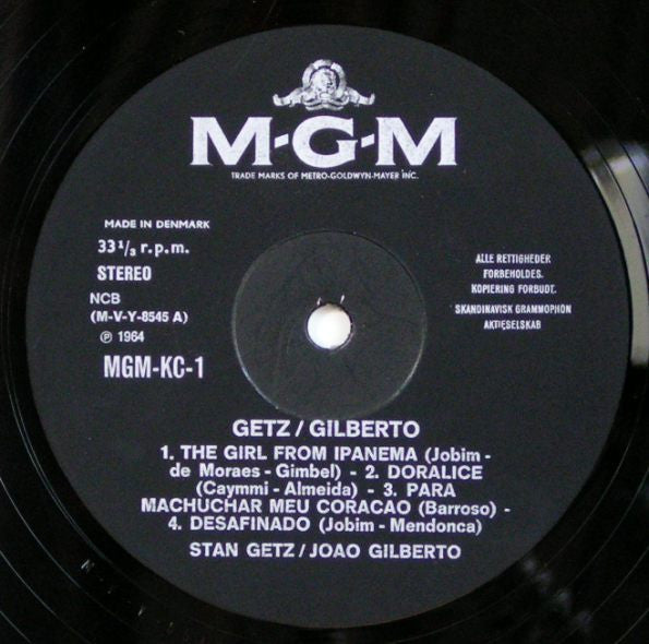 Stan Getz / João Gilberto Featuring Antonio Carlos Jobim ~ Getz / Gilberto (Vinyl) - Djungel & Jazz
