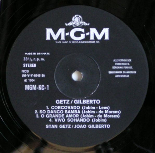 Stan Getz / João Gilberto Featuring Antonio Carlos Jobim ~ Getz / Gilberto (Vinyl) - Djungel & Jazz